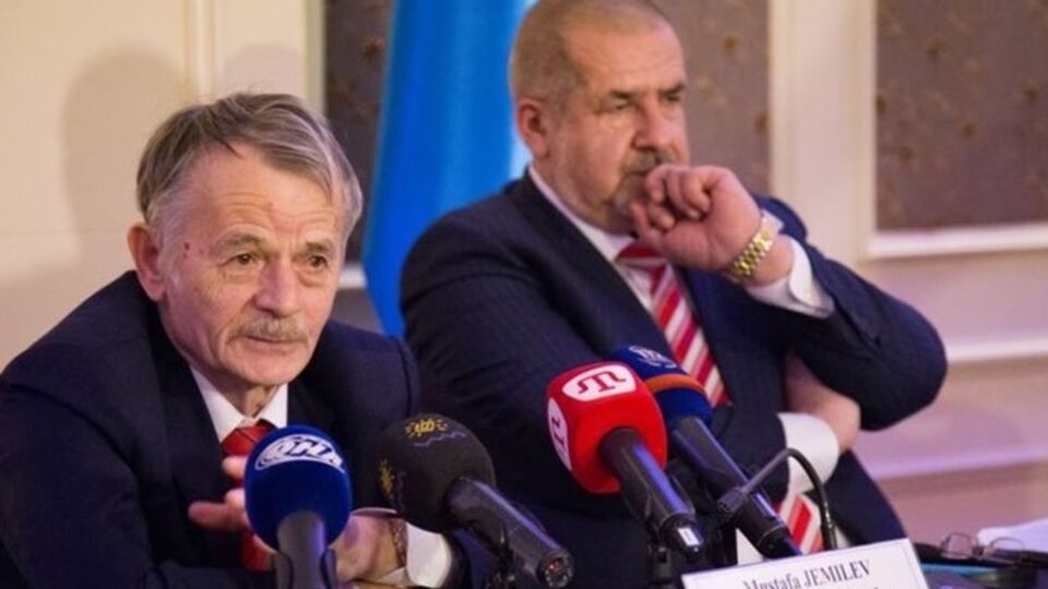 Уполномоченный президента Украины в делах крымских татар Мустафа Джемилев и глава Меджлиса крымскотатарского народа Рефат Чубаров