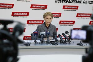 Тимошенко: Или страна прощается с этим правительством, или нам придется попрощаться со всеми надеждами на положительные изменения в стране
