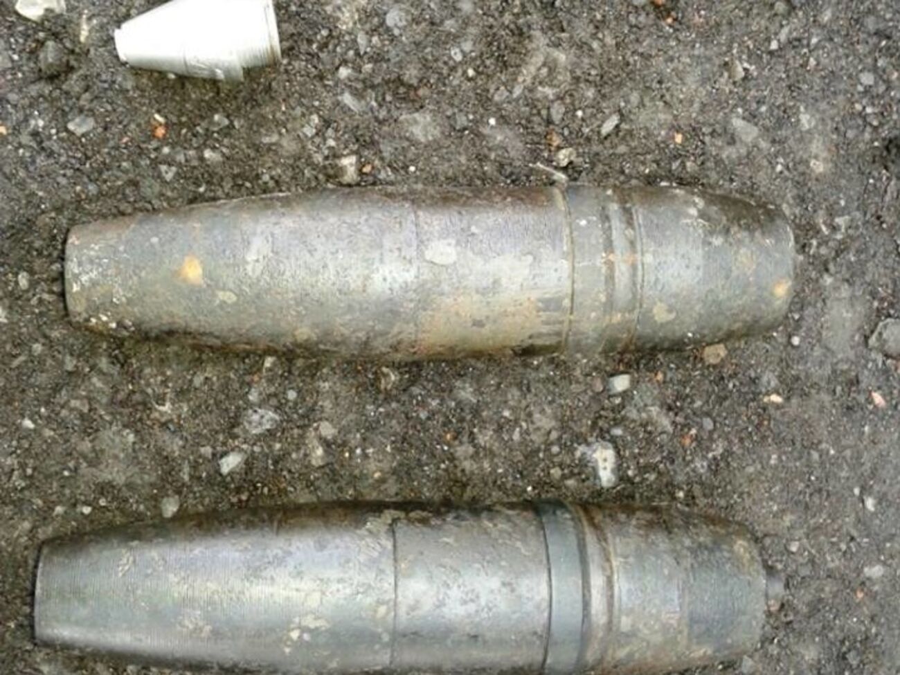 Боевики тренируются стрелять из различных типов вооружений