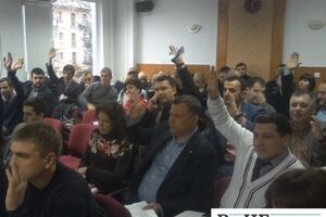 Черкасские депутаты единогласно проголосовали за отставку Яценюка