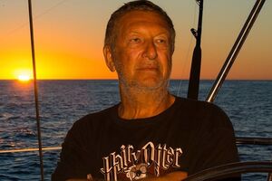 Константин Боровой: На секунду представим, что в украинских политических реалиях нет Саакашвили с его энергией, призывами к быстрым и немедленным реформам. А теперь подсчитайте, насколько вырастут шансы у бывшей команды Януковича взять реванш