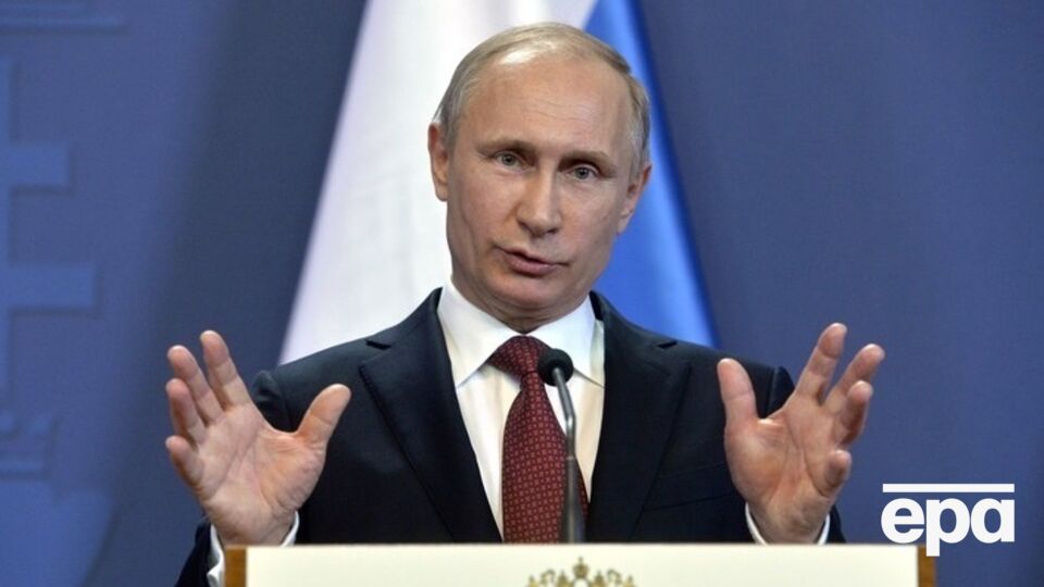 Путин дает итоговую пресс-конференцию