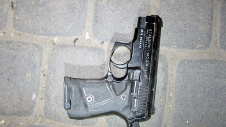 Двое в черном расстреляли женщину и скрылись