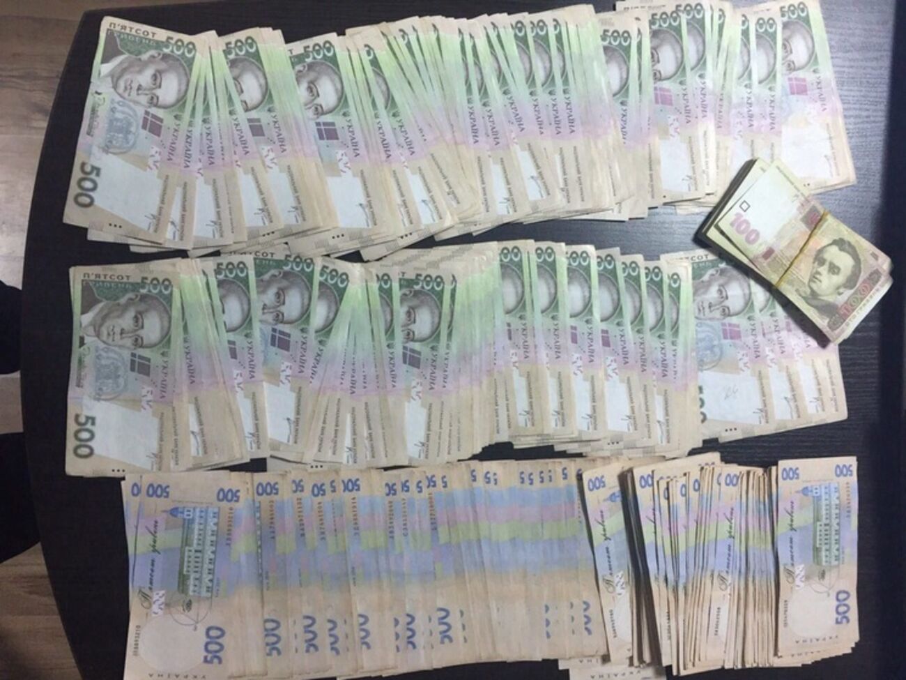 При обысках были изъяты печати, документация и деньги