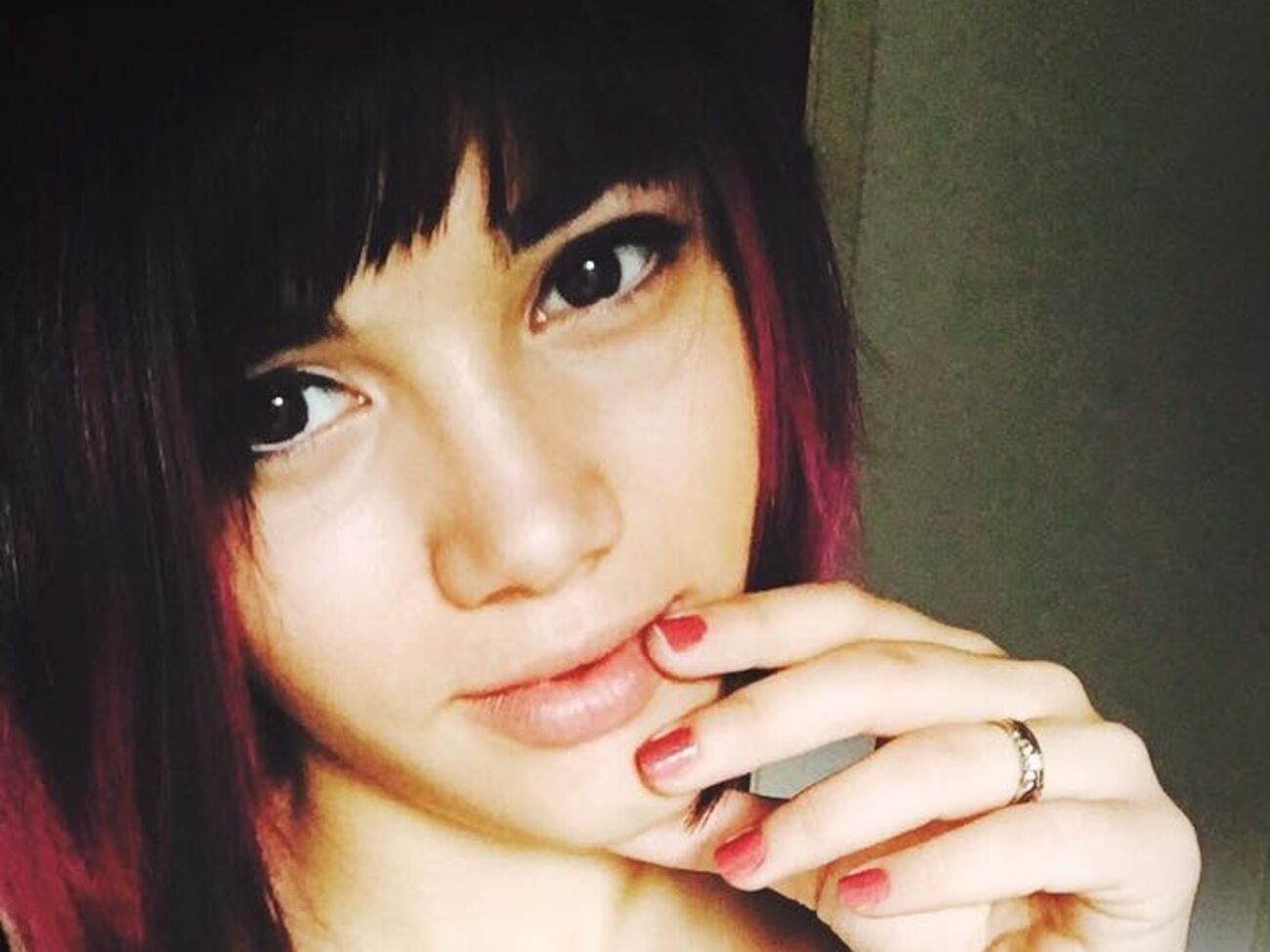 Месс: Россияне, домой!