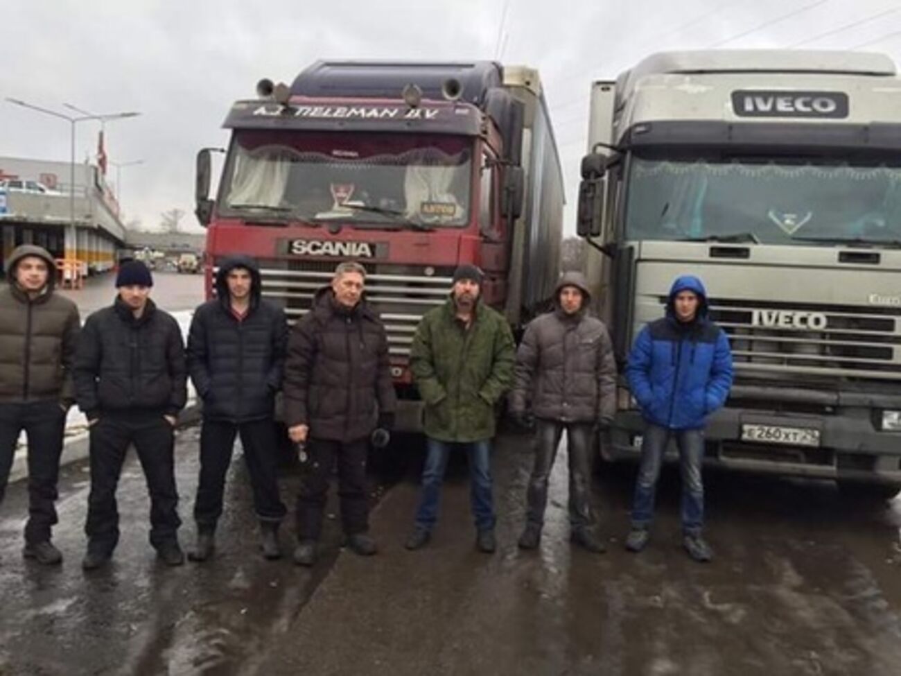 Российские дальнобойщики продолжат протестовать против введения системы "Платон"