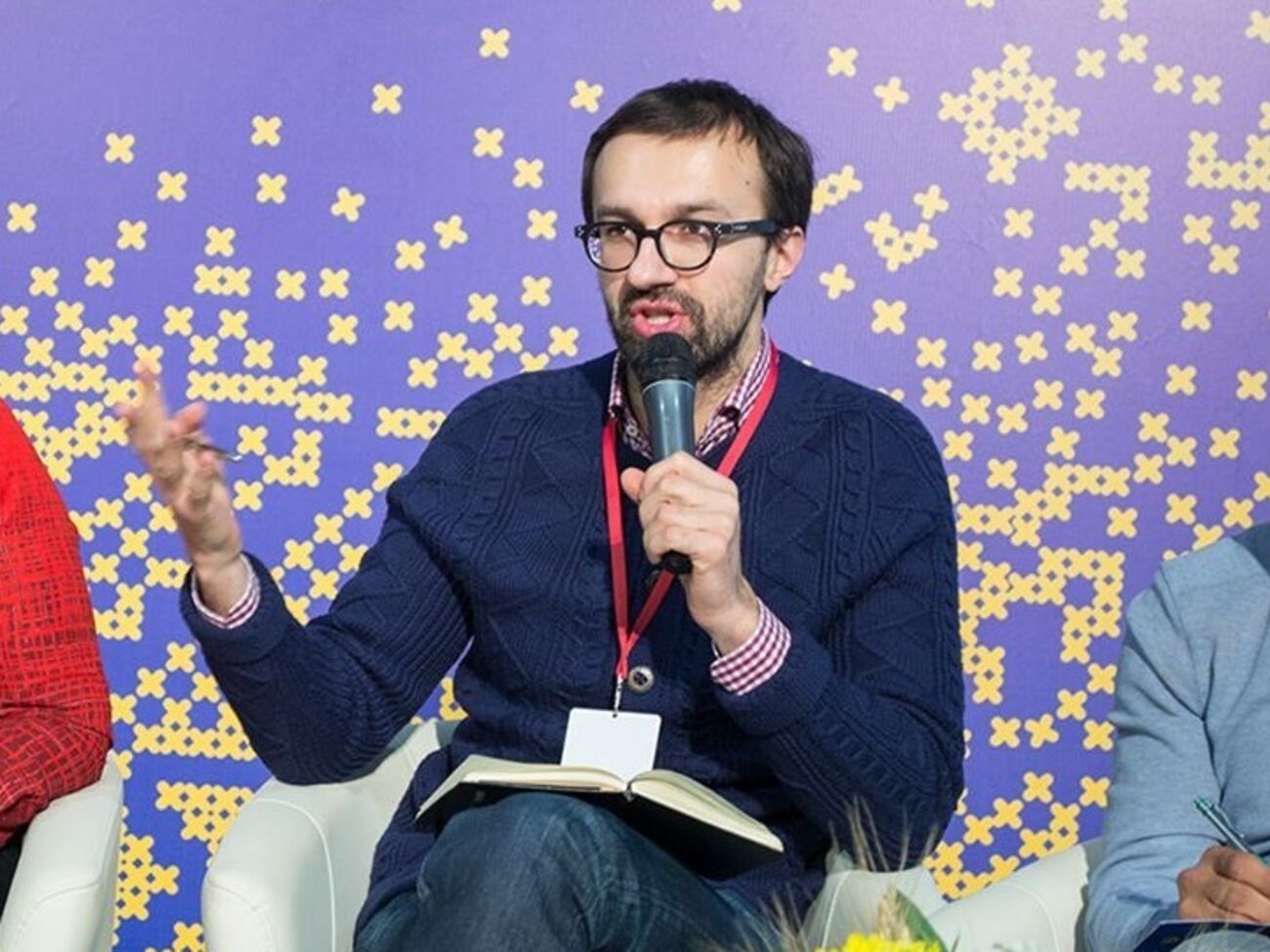 Лещенко сравнил Авакова с Коломойским