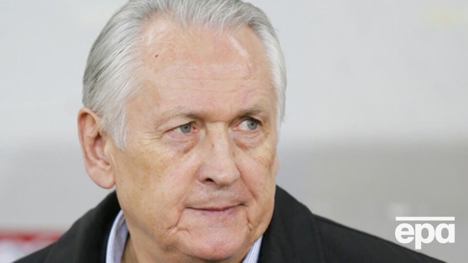 ФФУ продлила контракт с Фоменко