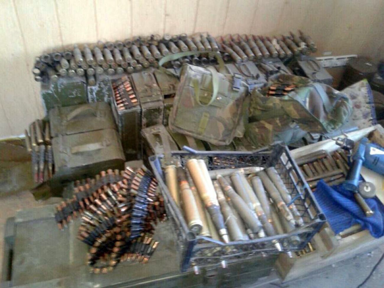 У задержанных изъят большой арсенал оружия и боеприпасов