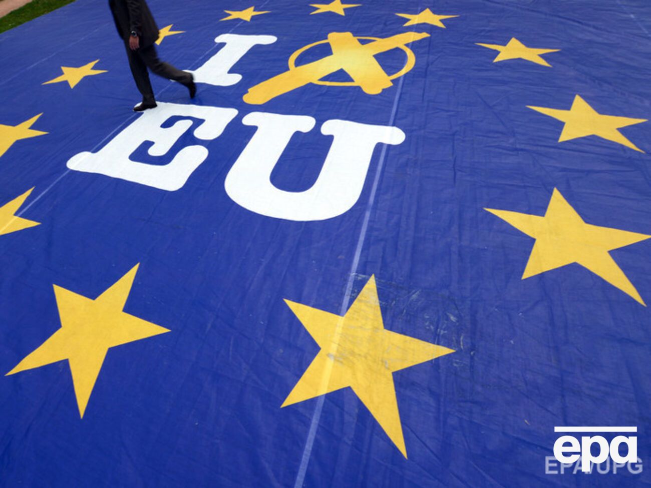 Еврокомиссия одобрила действия по выполнению плана безвизового режима Грузии и Украины