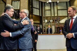Порошенко назвал переговоры в Брюсселе очень непростыми
