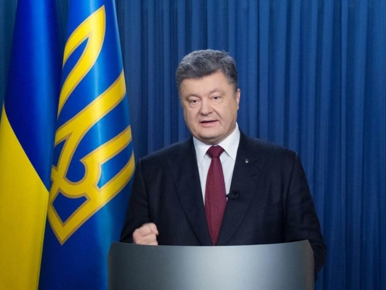 Порошенко потребовал отклонить законопроект о реструктуризации валютных кредитов