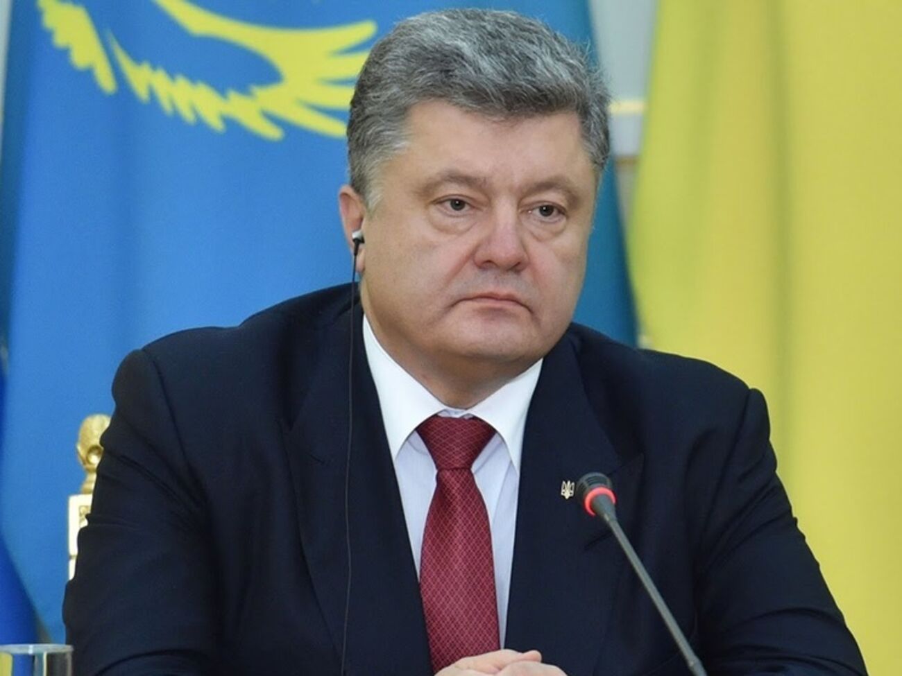 Порошенко помиловал 12 человек