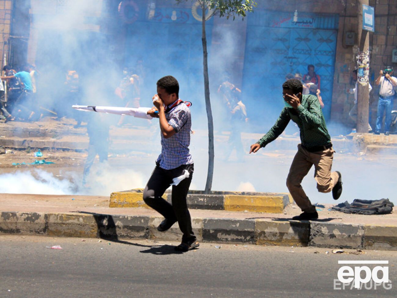 Боевики захватили два города в Йемене