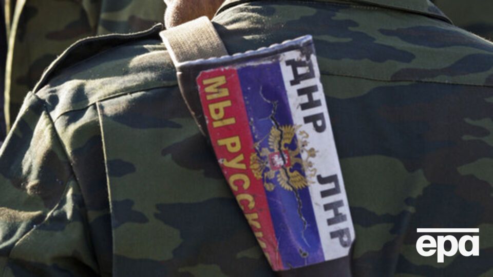 Разведка: Боевики обстреливают друг друга