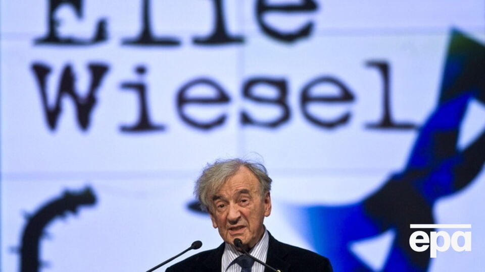 Эли Визель родился в 1928 году в религиозной еврейской семье в Румынии. Писатель, журналист, общественный деятель. Лауреат Нобелевской премии мира 1986 года, узник нацистского концлагеря Освенцим. Пишет на идише, иврите, французском и английском язык