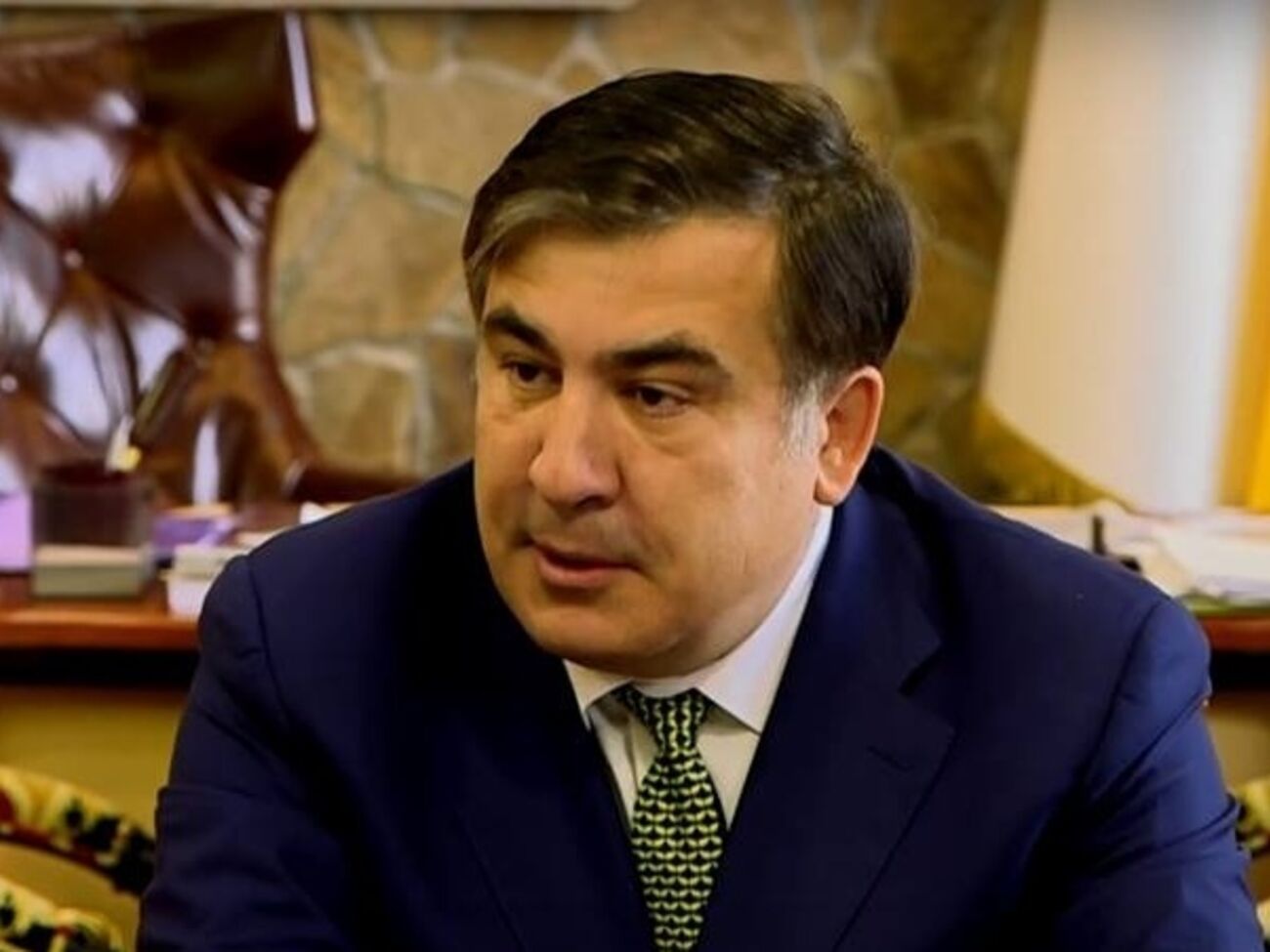 Госисполнитель наложил на Саакашвили штраф