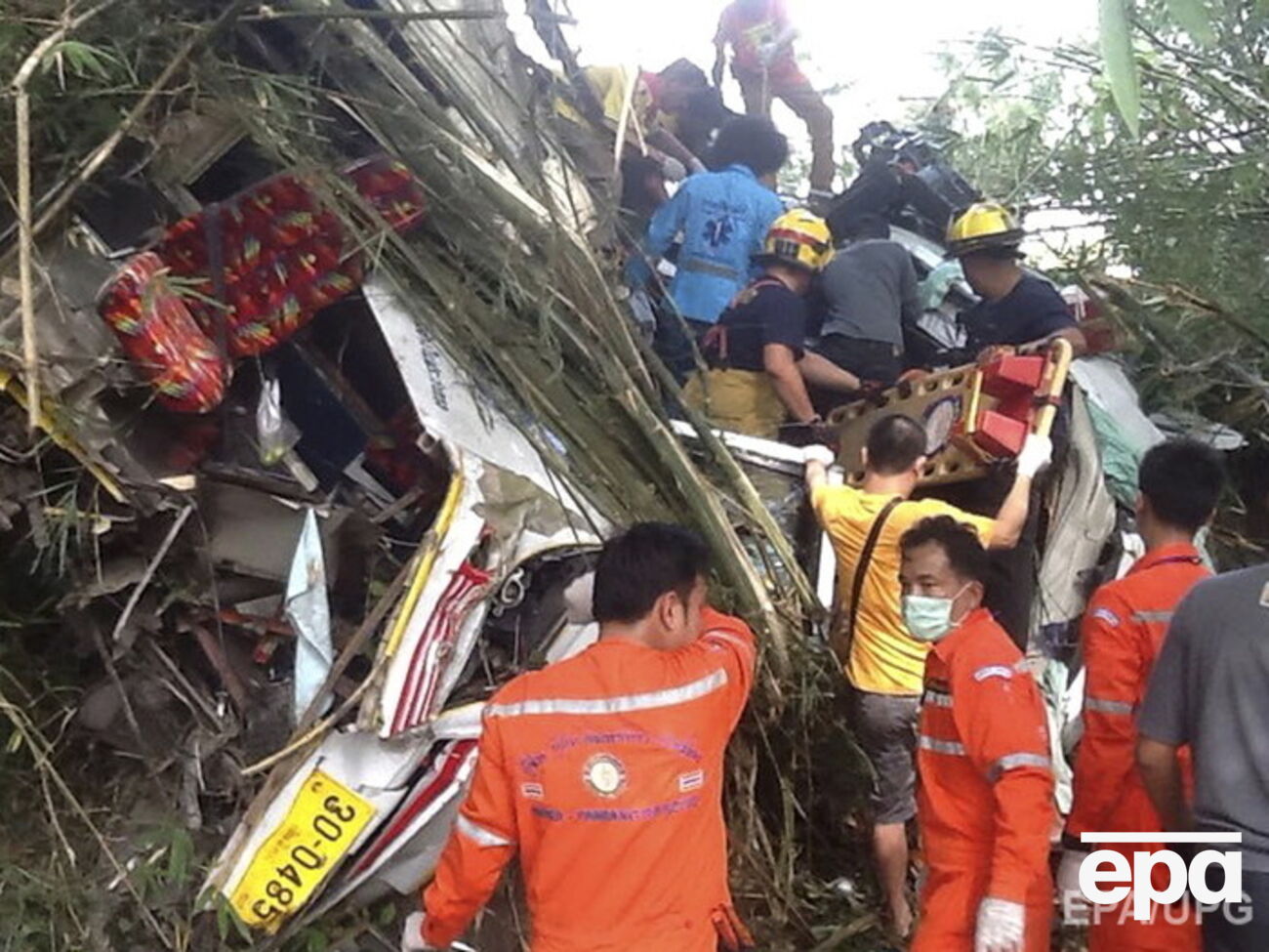 В потерпевшем катастрофу автобусе были туристы из Китая и Малайзии