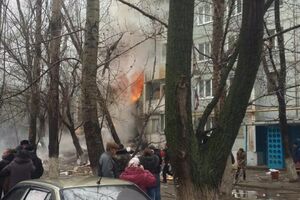 В результате взрыва обрушились конструкции дома