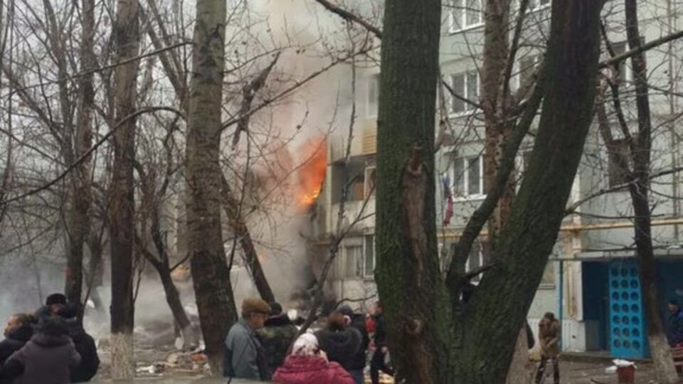 В результате взрыва обрушились конструкции дома