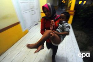 Четырехлетнего Рафли удалось спасти с затонувшего парома Marina Baru у берегов Индонезии