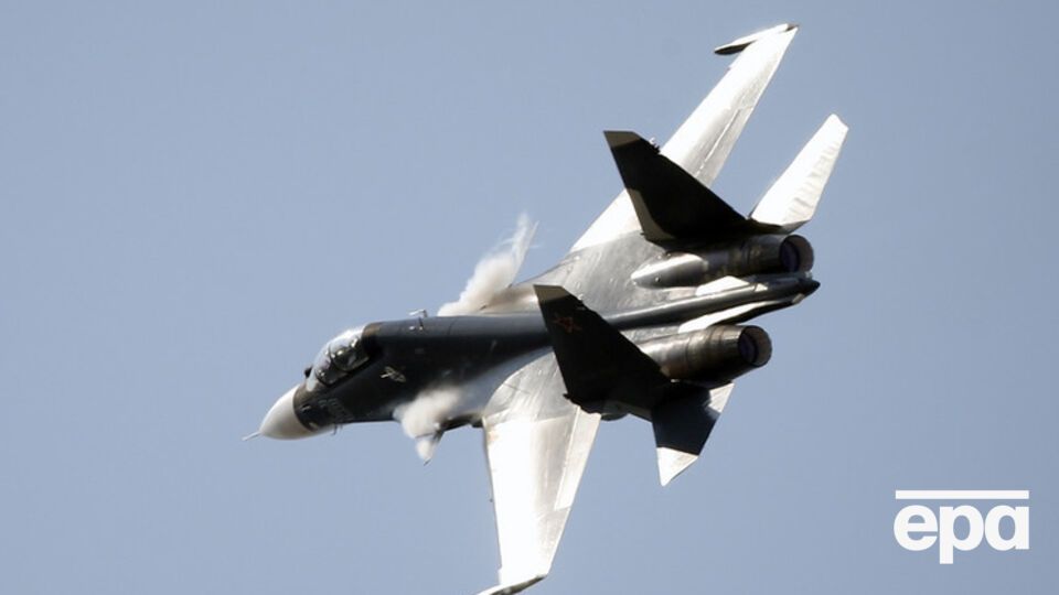 Предположительно российская авиация нанесла авиаудары по Идлибу, который находится под контролем оппонентов Асада