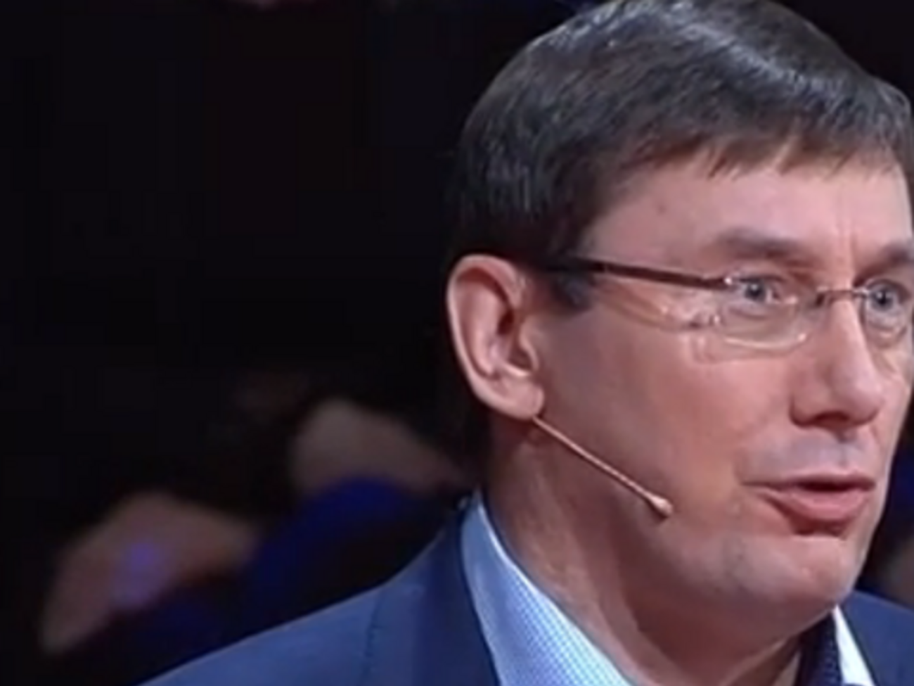 Луценко утверждает, что из-за скандалов в Раде и Нацсовете реформ Украина могла не получить безвизовый режим