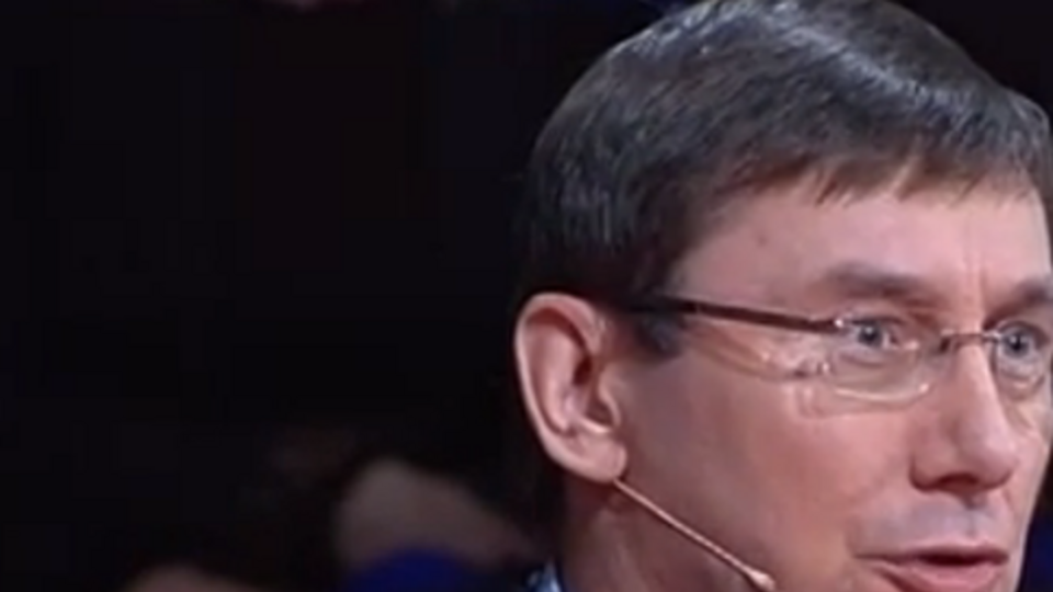 Луценко утверждает, что из-за скандалов в Раде и Нацсовете реформ Украина могла не получить безвизовый режим