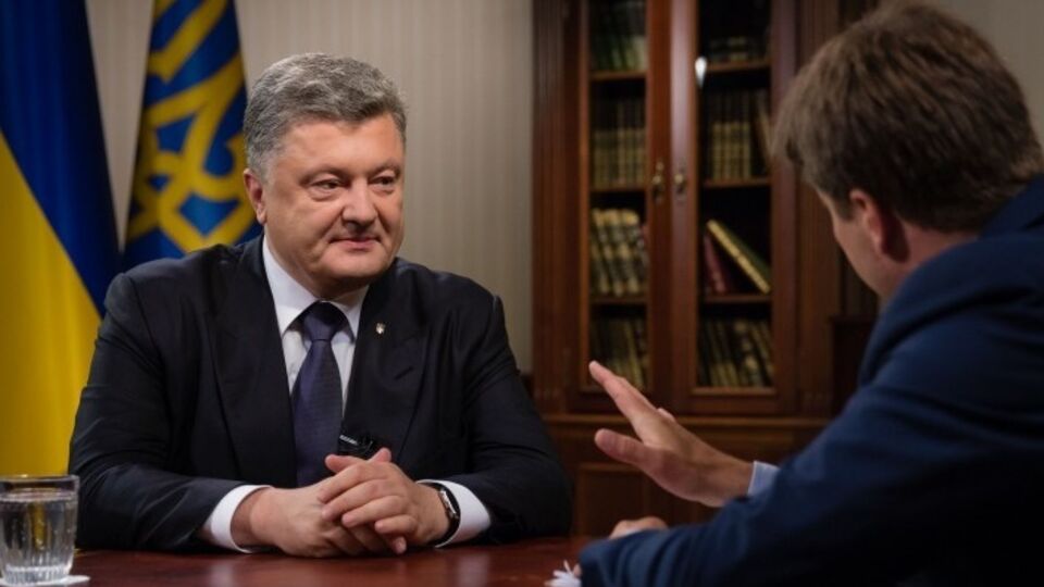 Порошенко считает, что Украина может добиться либерализации визового режима со США
