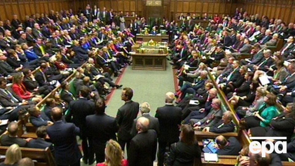 Британские парламентарии требуют признать преступления "Исламского государства" геноцидом