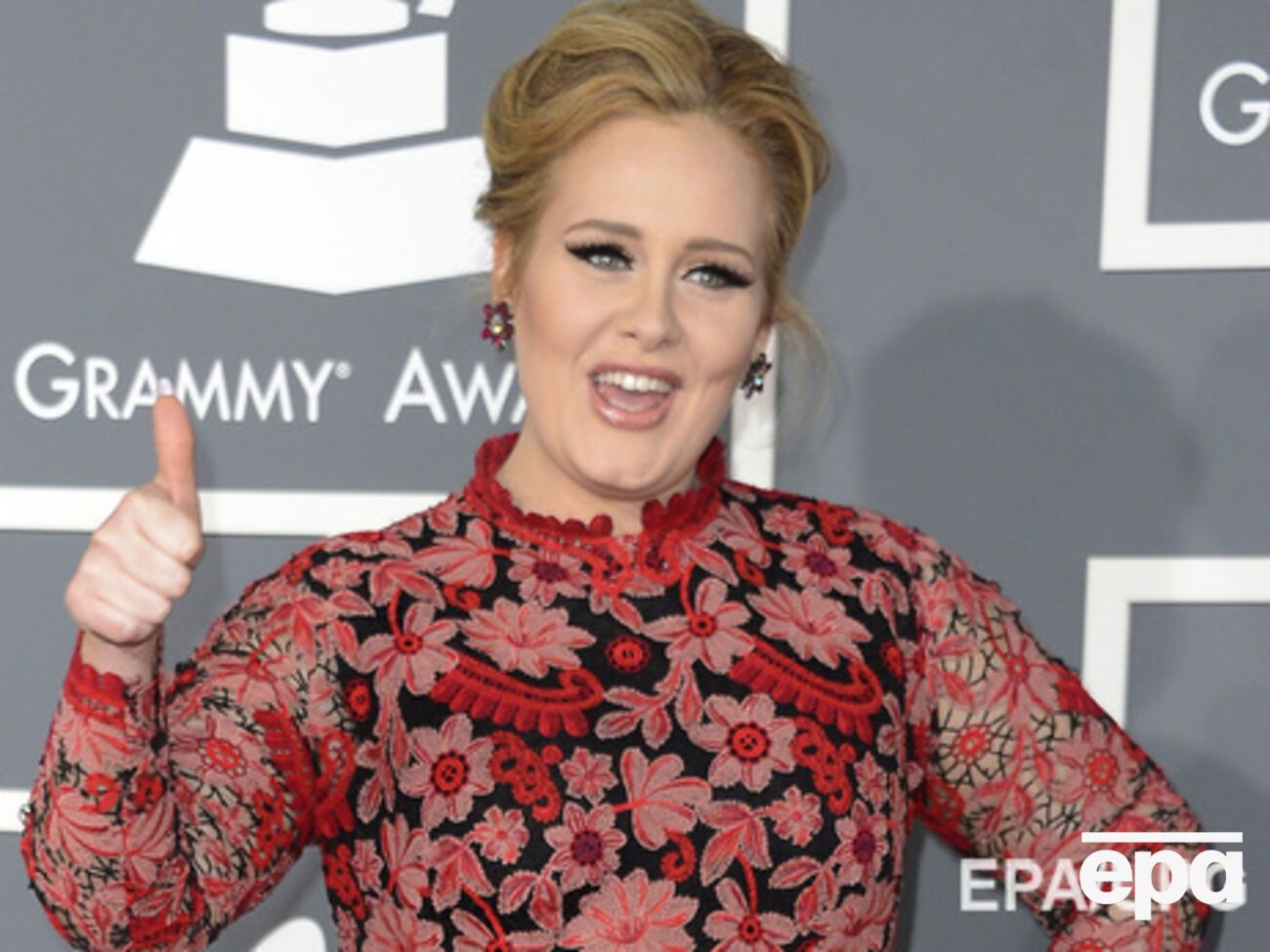 Адель: Курение &mdash; приятное занятие, но если бы я умирала от рака легких, мой ребенок был бы убит этим, и виновата в этом была бы только я сама