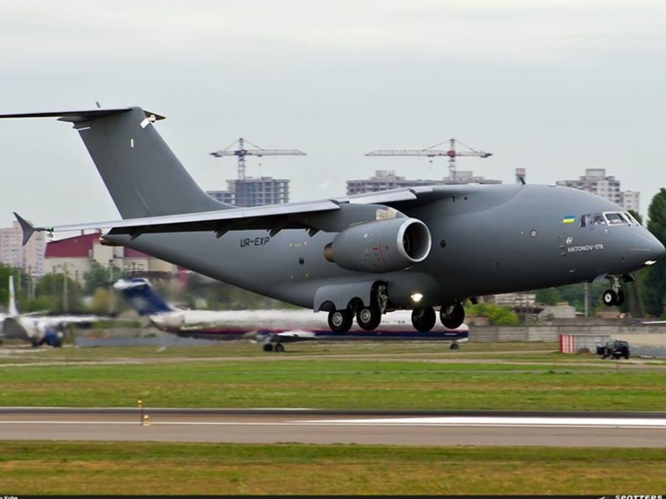 В голосовании приняли участие 250 000 человек