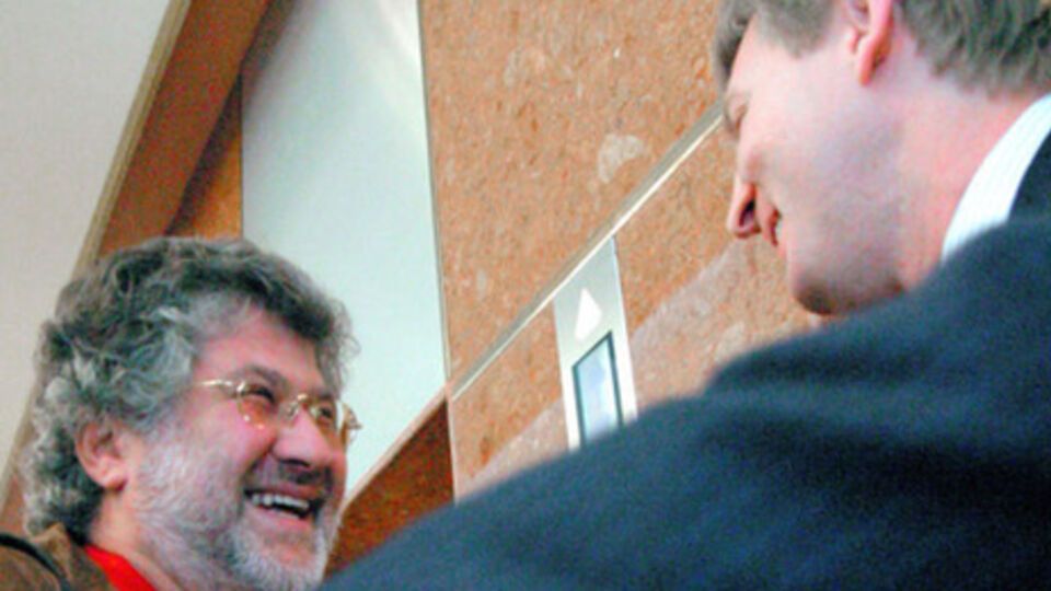 Коломойский: С Ахметовым нам надо держаться вместе