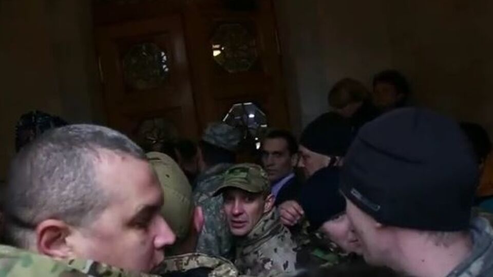 Пропусков для активистов у охраны не оказалось