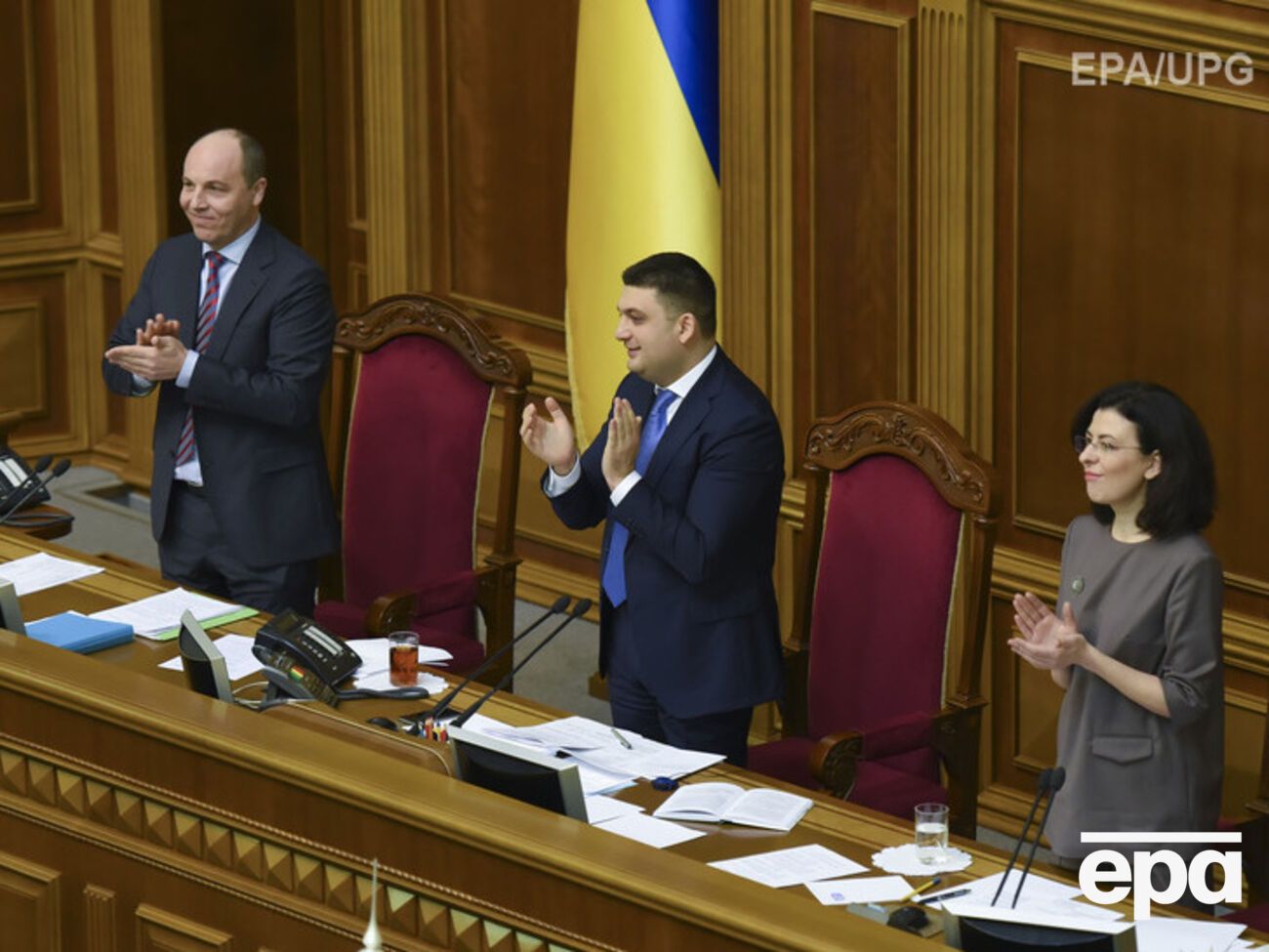 Рада проголосовала постановление о направлении президентского законопроекта в Конституционный Суд