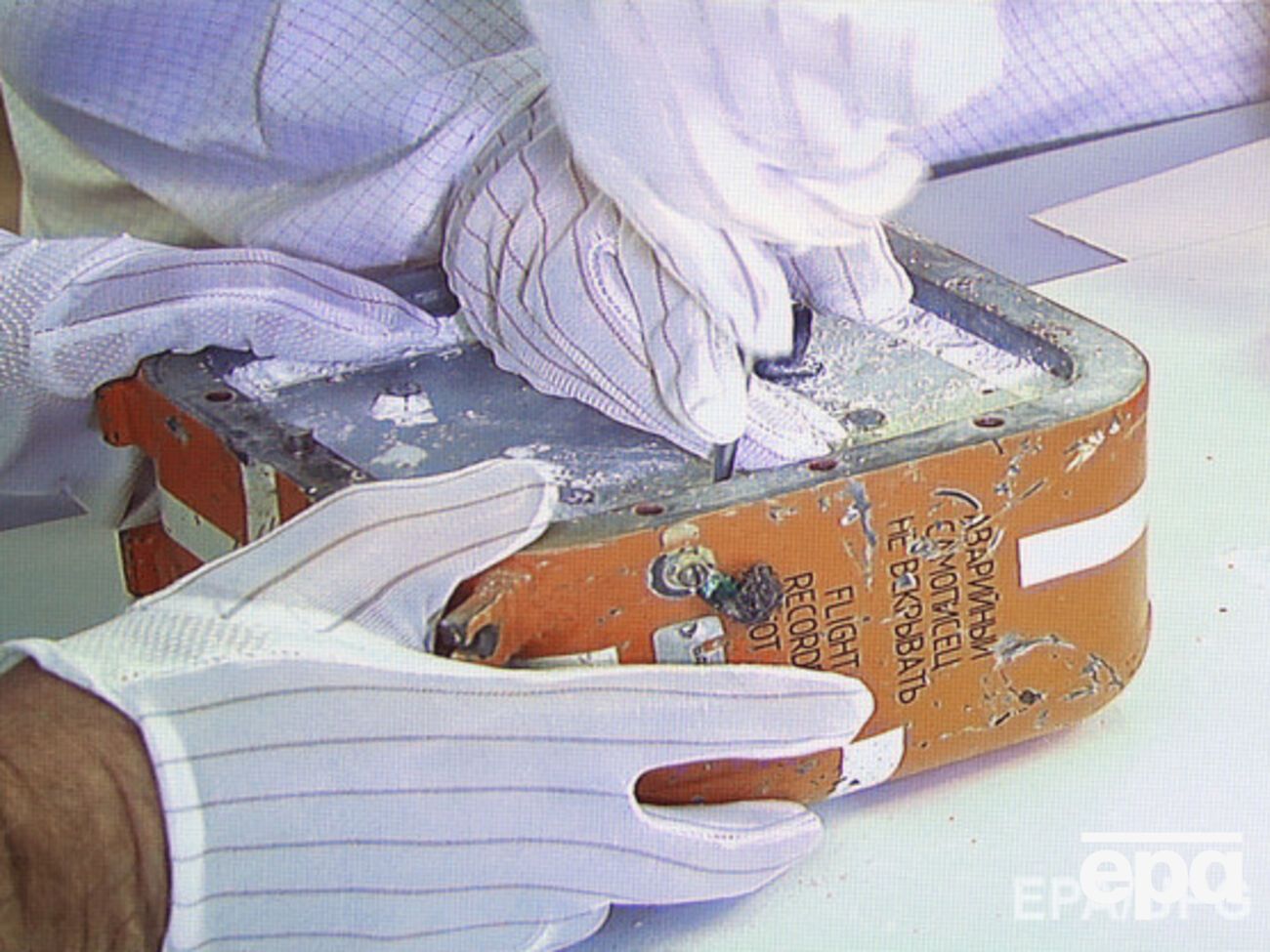 Бортовой самописец Су-24, сбитого на турецко-сирийской границе, почти полностью разрушен