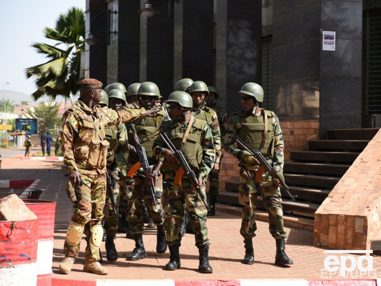 Противостояние длилось около четырех часов