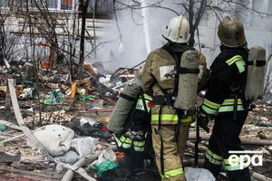 Спасатели продолжают разбирать завалы на месте взрыва