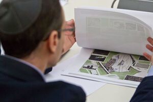 По проекту, на территории мемориального заповедника откроют музей с экспозицией общей площадью 5 тыс.м² и исследовательский институт