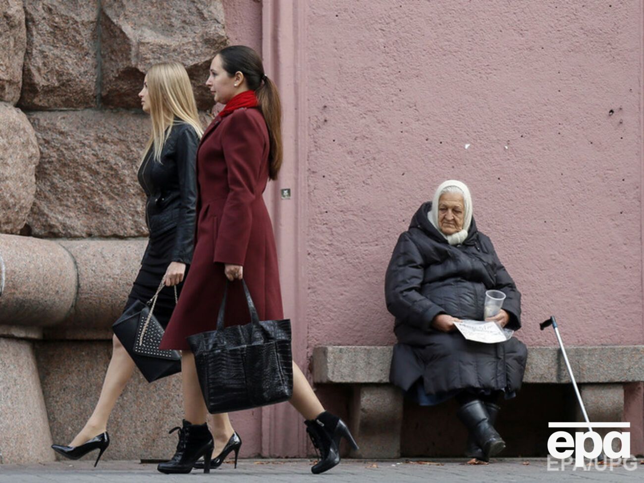 Минфин проведет ревизию социальных выплат