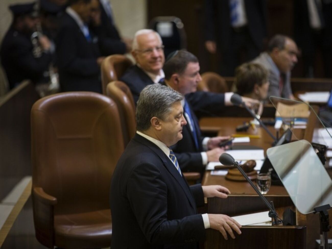 Порошенко предупредил об угрозе антисемитизма на оккупированных РФ территориях Украины