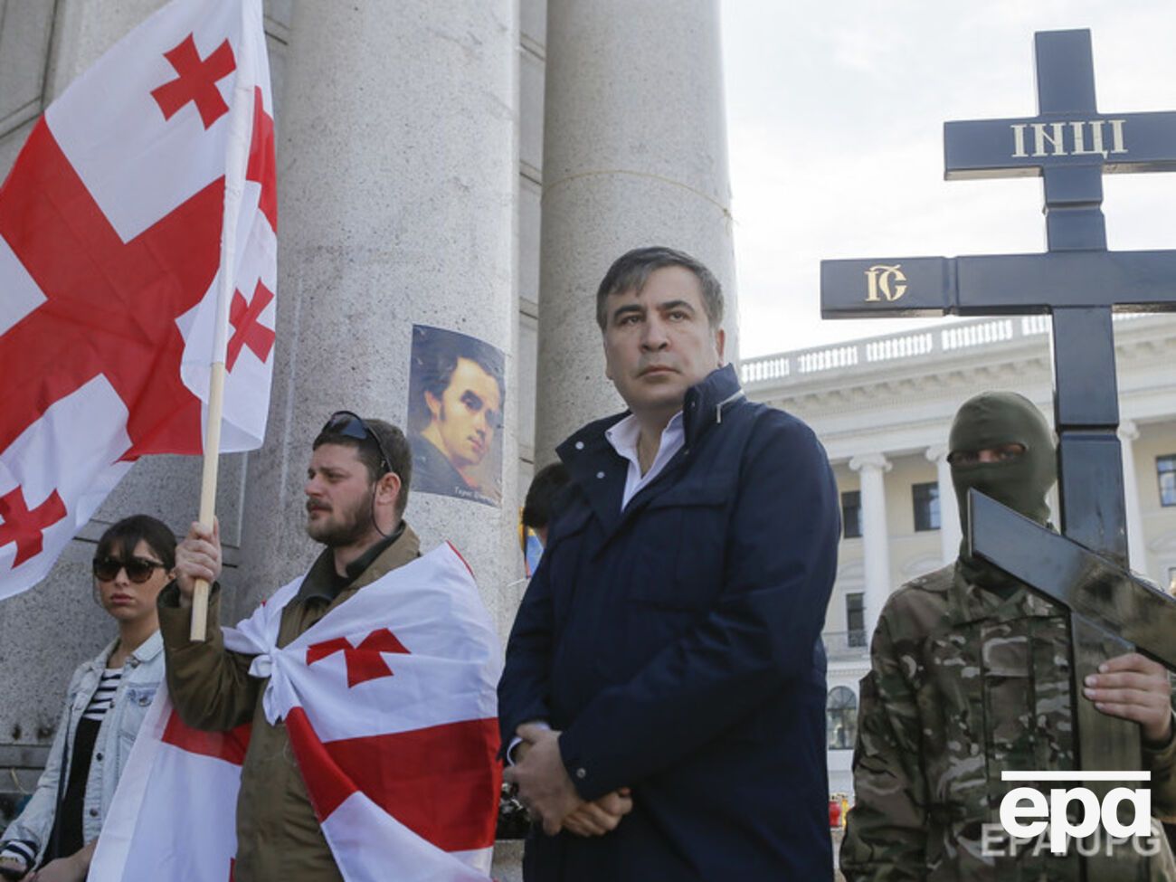 Саакашвили: Госслужба должна работать с улыбкой