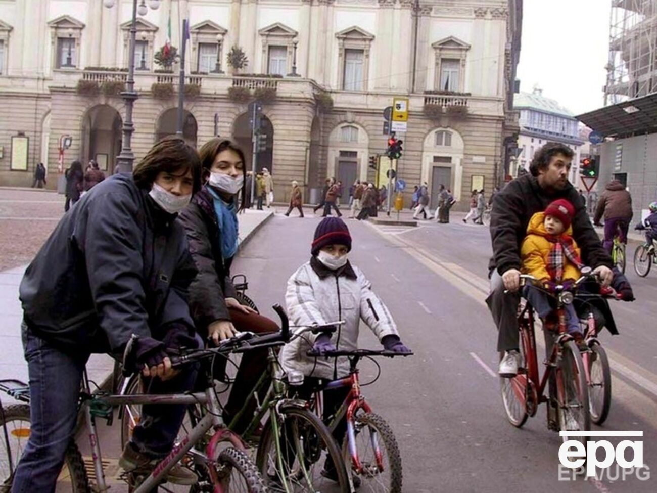 В Милане запретят на три дня передвижение на личных авто