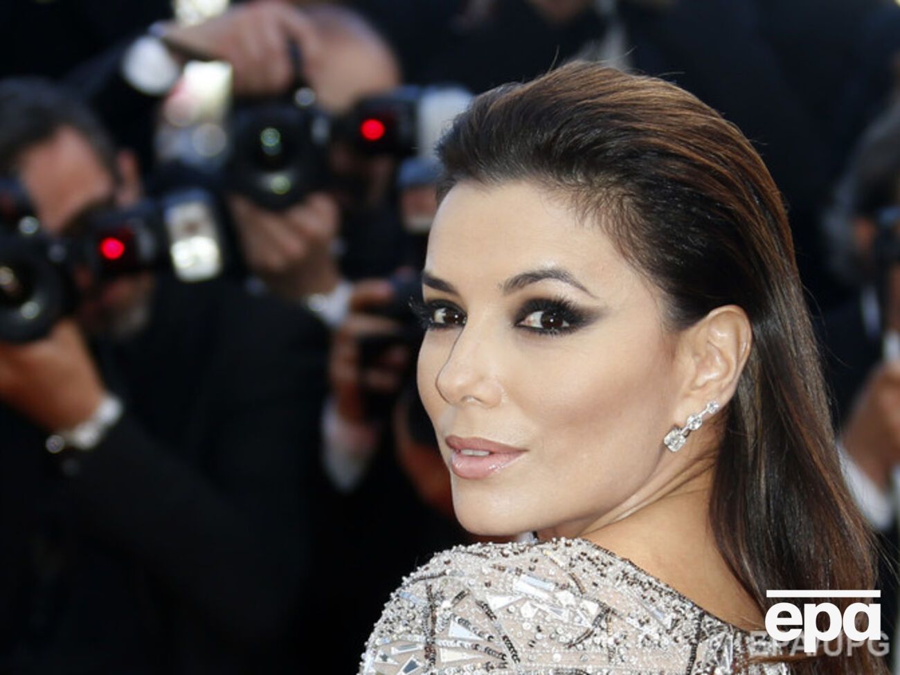 Лонгория считает свою жизнь насыщенной и без детей