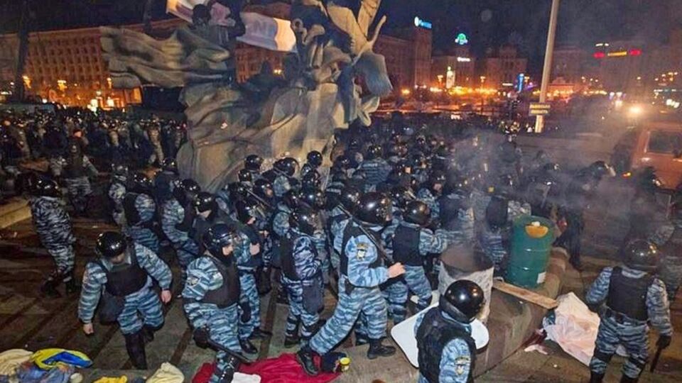 Беркутовцы, разогнавшие и избившие студентов в начале Майдана, продолжат служить в полиции