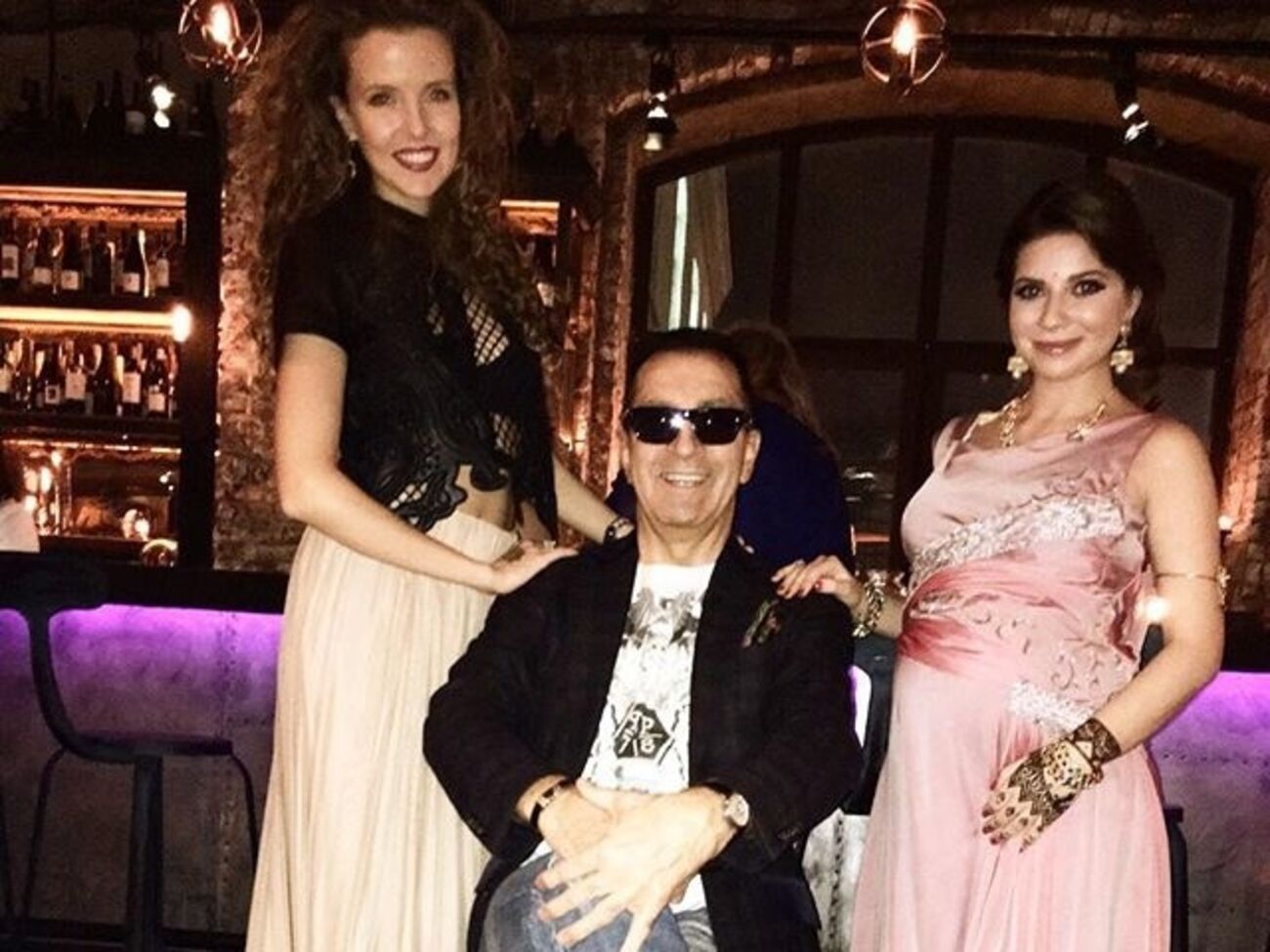 Буйнов:&nbsp;Наверное так выглядит Индийский раджа. С Инкой Цимбалюк и Галей Юдашкиной