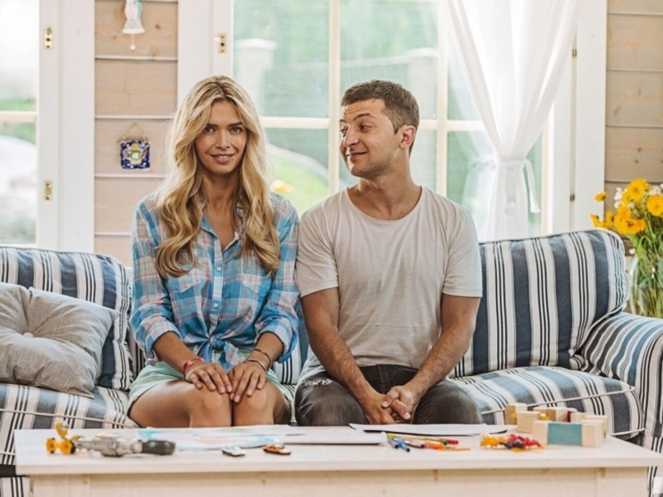 Брежнева и Зеленский исполняют главные роли в новом фильме