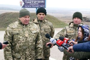 Анатолий Пушняков возглавлял Сухопутные войска Украины с 2014 года