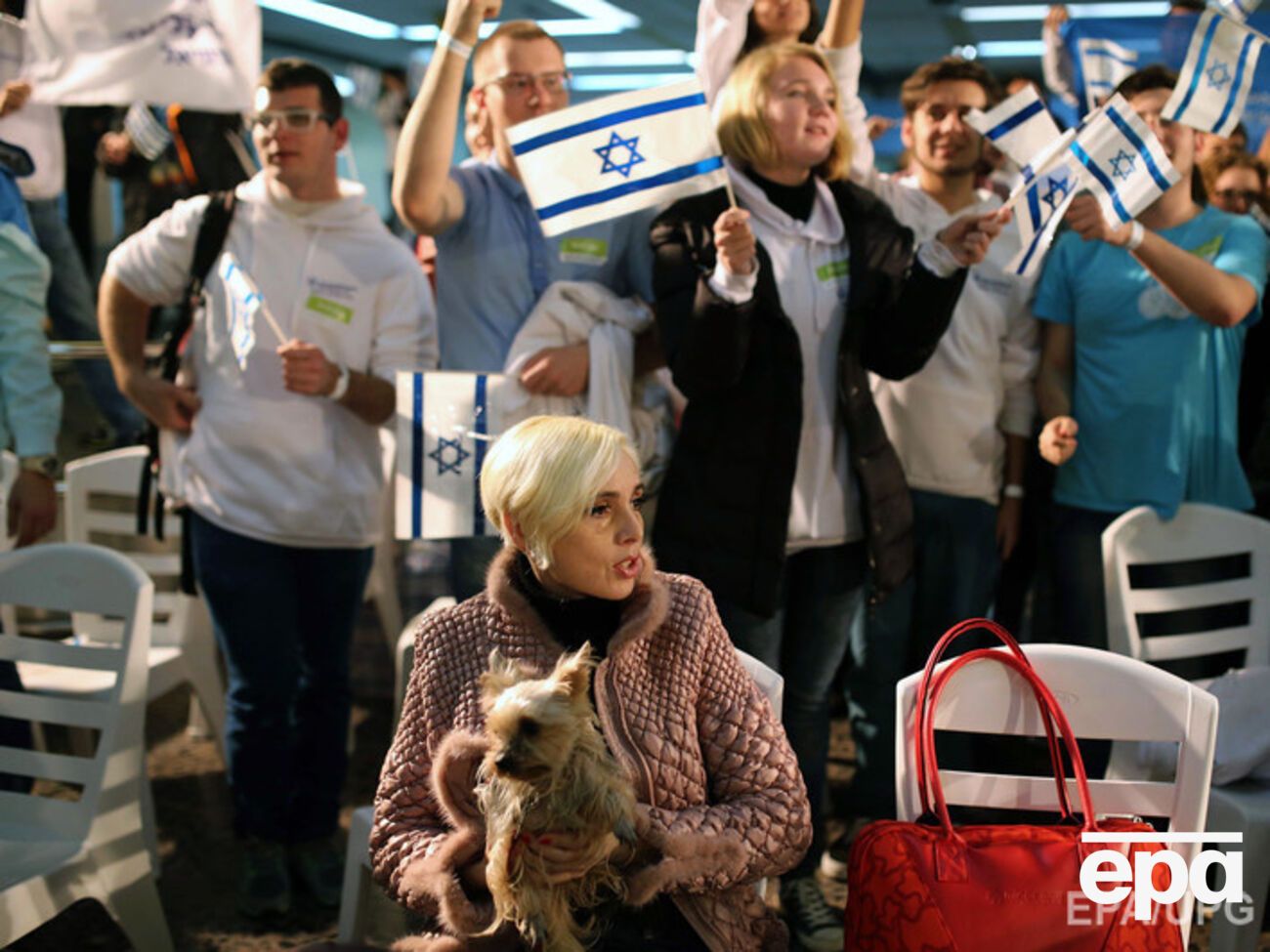 Украинские иммигранты в аэропорту Бен-Гурион