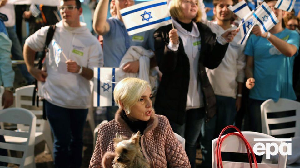 Украинские иммигранты в аэропорту Бен-Гурион